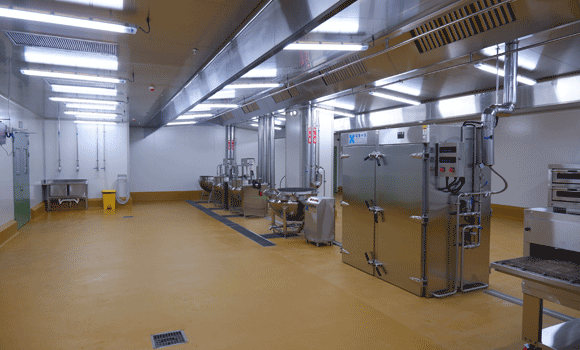 消費升級催生新需求！10萬級潔凈車間成飲品灌裝線標(biāo)配